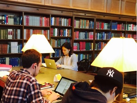 我见青山多妩媚，料青山见我应如是