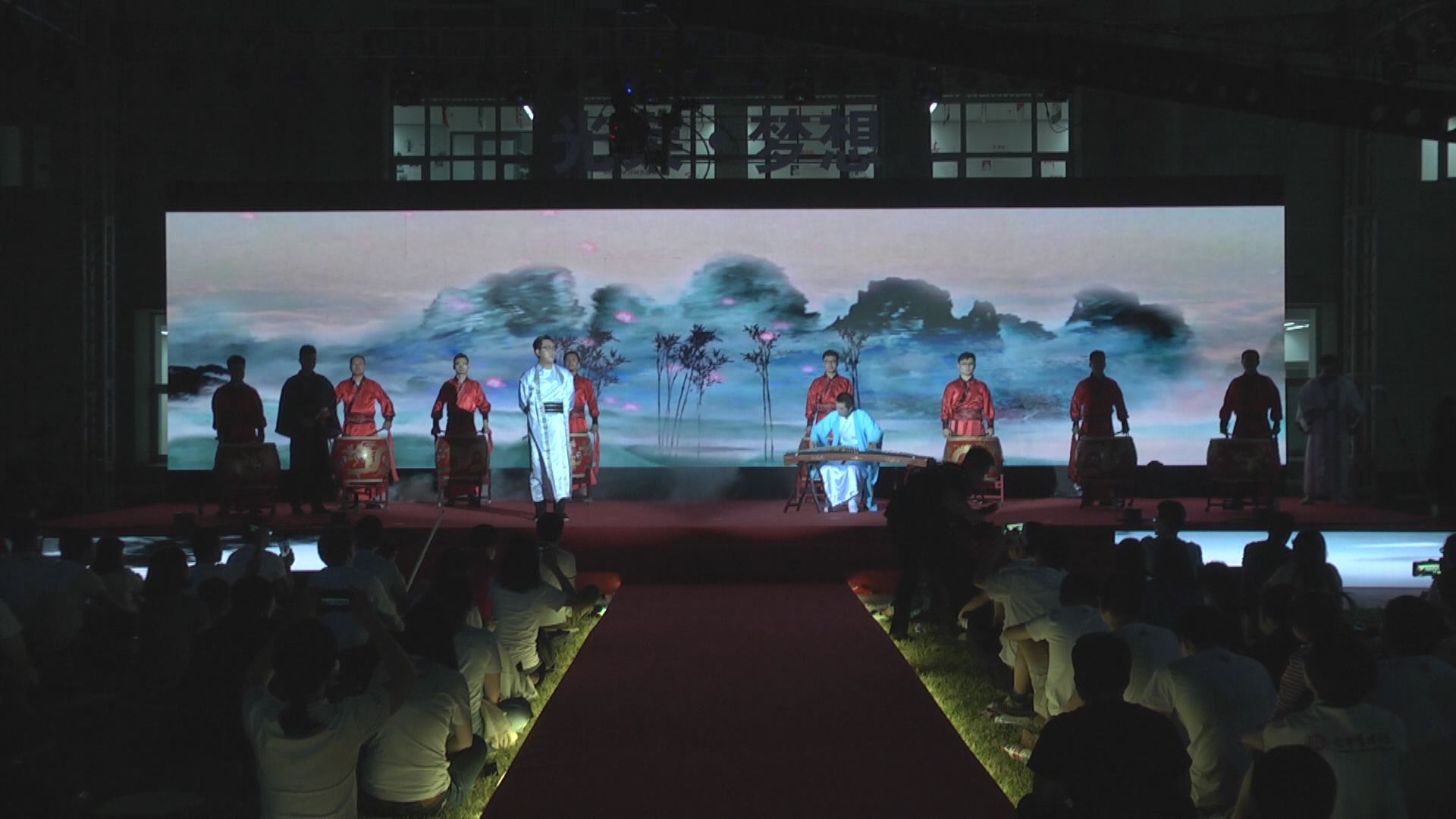 7DADBEF1DE7A307C65556C43AD9_CACDB072_24027