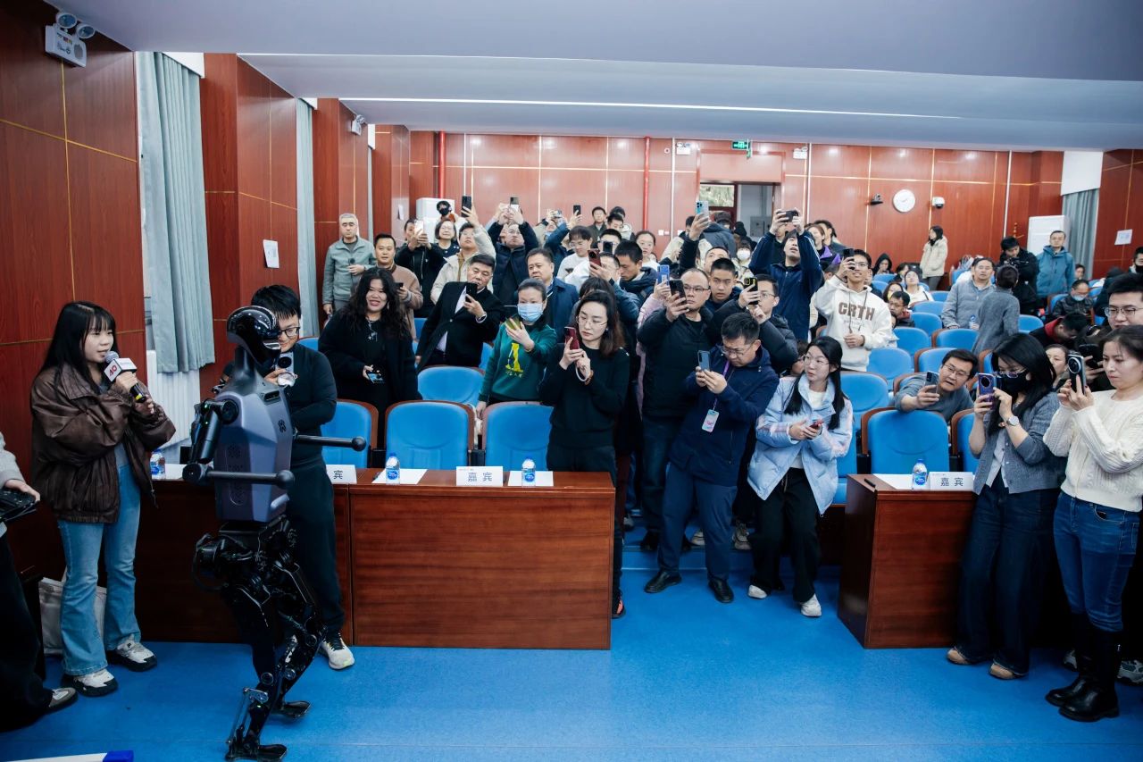 E85D7E4F452457DF8F8498F967E_A4CFBEED_2AE04