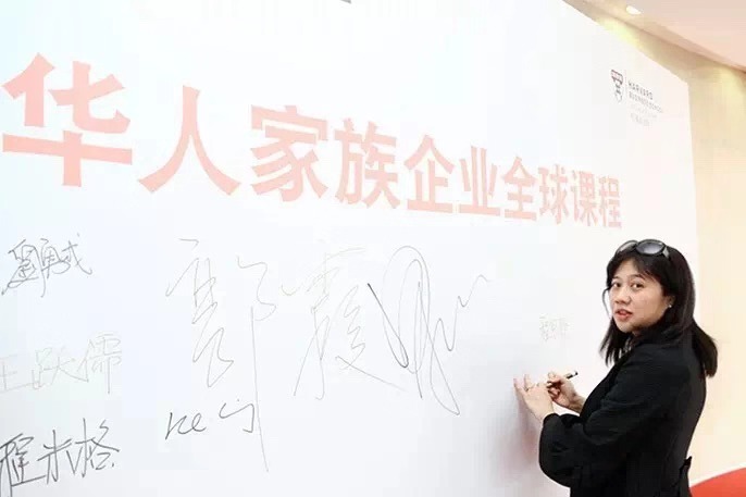 AAC93FB040FED26D65B96E04F00_D18497DA_9D52